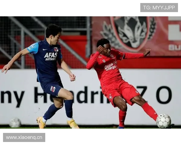 免费看全球足球赛事直播，高清无广告畅享每一场精彩对决 - 副本 (2) - 副本